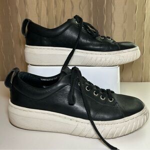 Sofft Pacey Sneakers Women's 9.5 Soft Black Leather White Platform Sole Lace Up